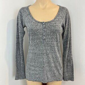 Aerie Women's Medium Grey Long Sleeve Casual Button Down Shirt Top Scoop Neck